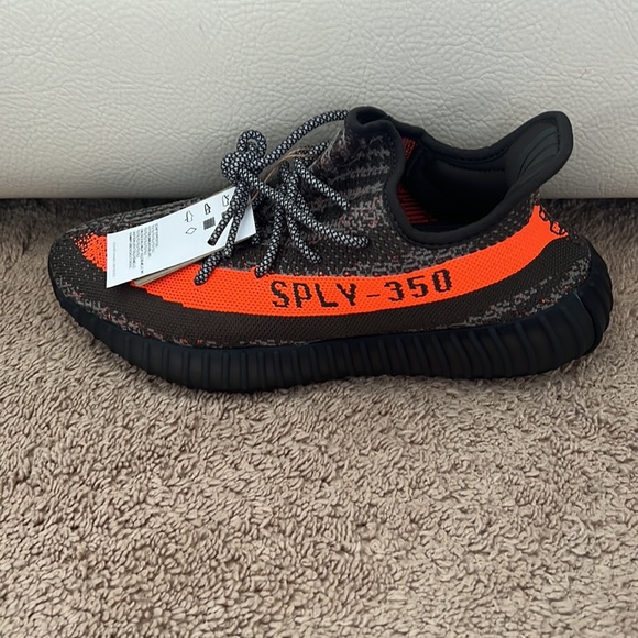 Yeezy 350 Carbon Beluga V2